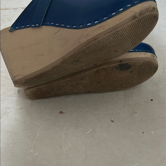 Blue Clog Mules with Rounded Toe - Picture 4 of 5